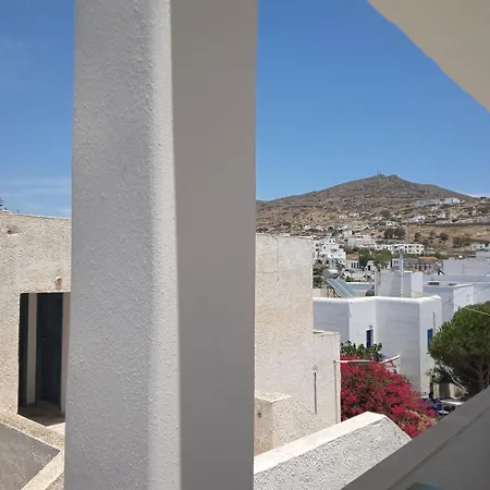 Four Season Hotel Chora (Ios)