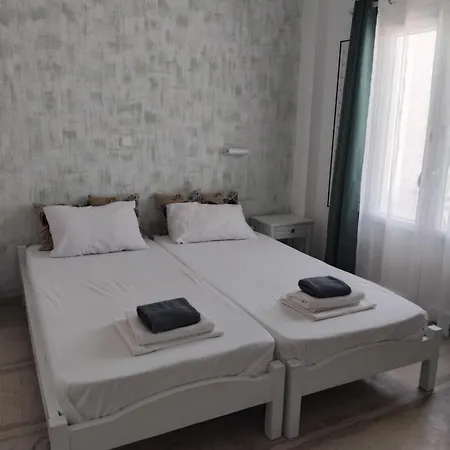 Four Season Hotel Chora (Ios)